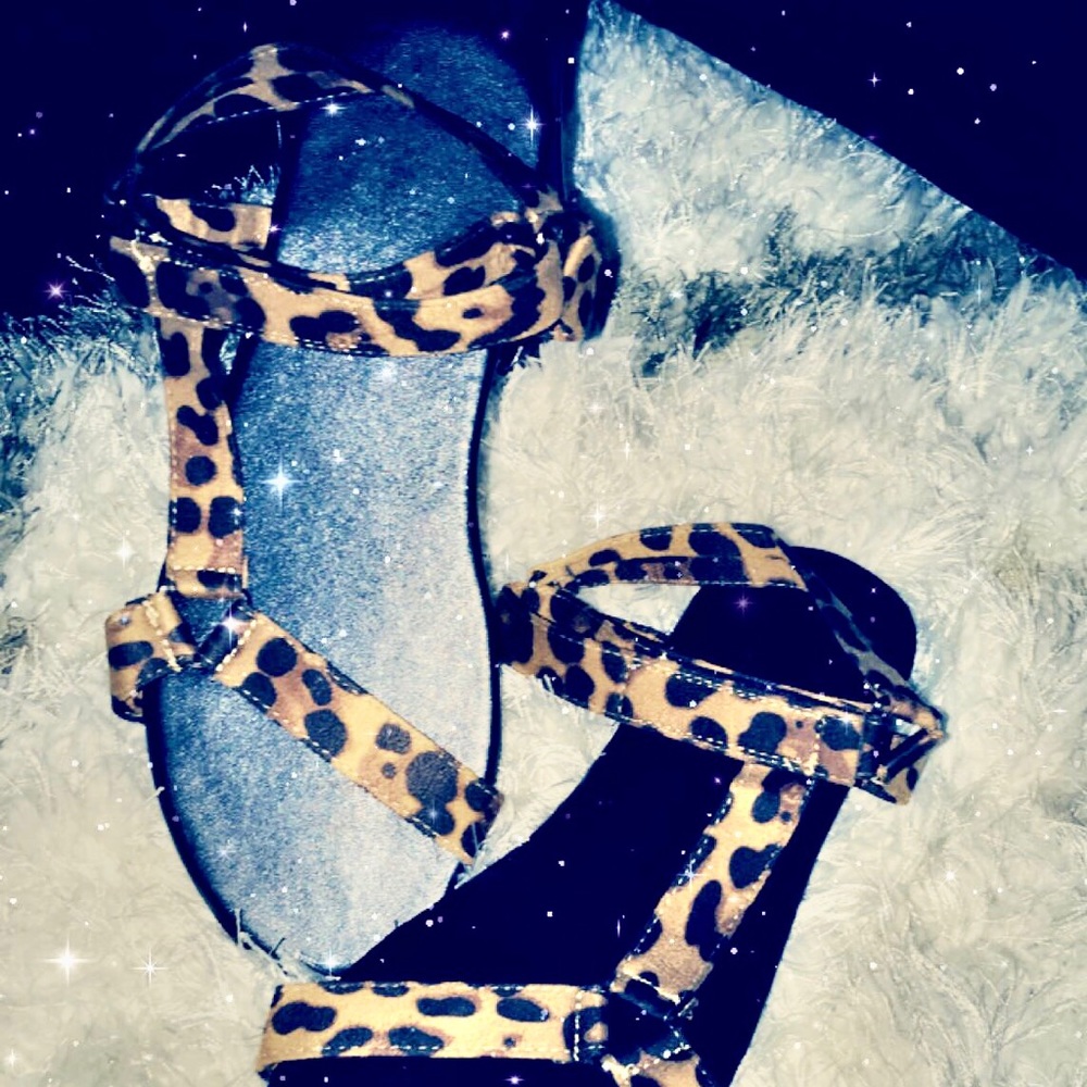 Women’s sandals